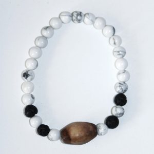 Náramek z minerálů a ručně vyráběného keramického korálku vypalovaného v ohni